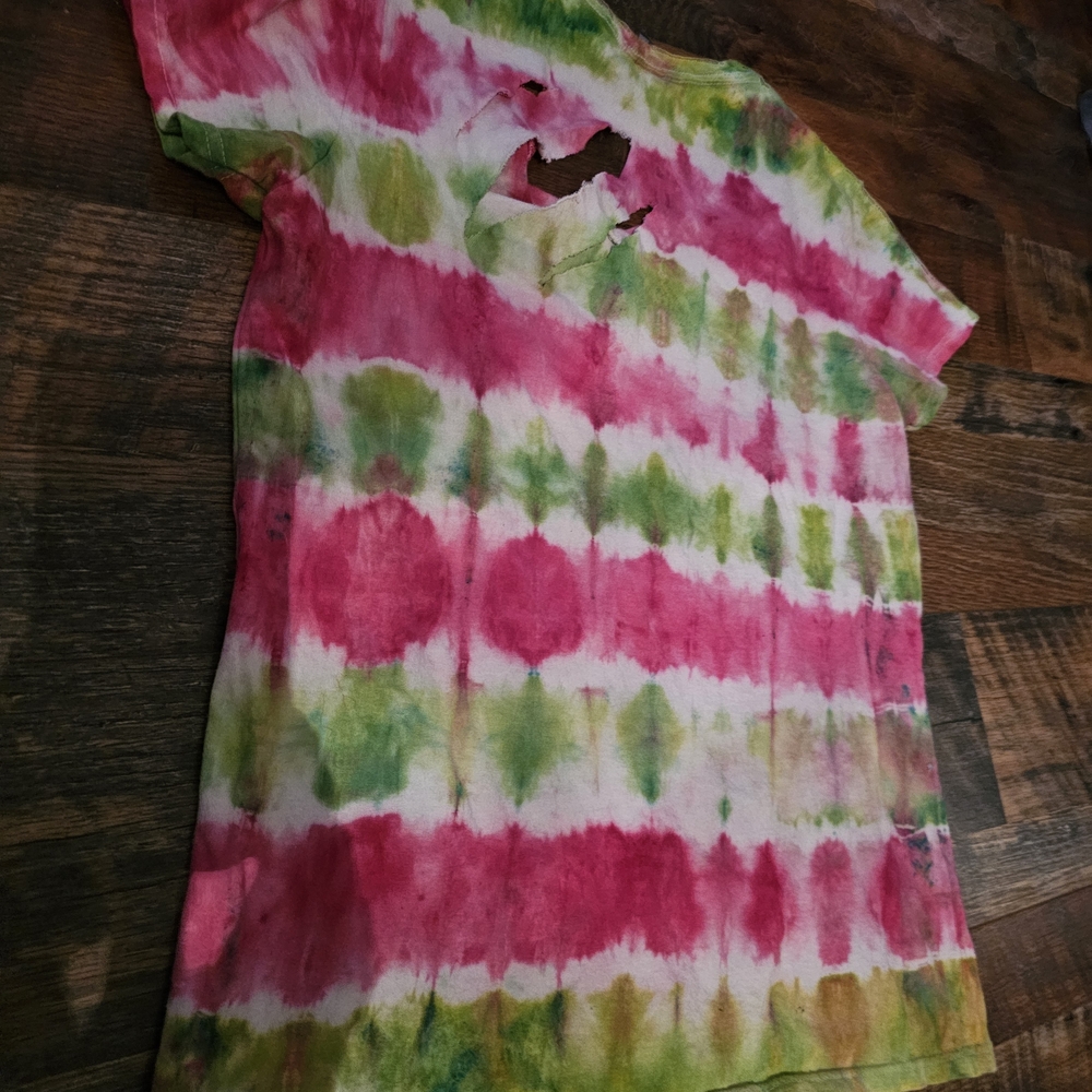 Gildan Pink and Green Tie-Dye Short Sleeve Tee